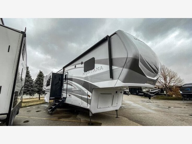 Thumbnail Photo undefined for New 2022 Keystone Montana 3791RD